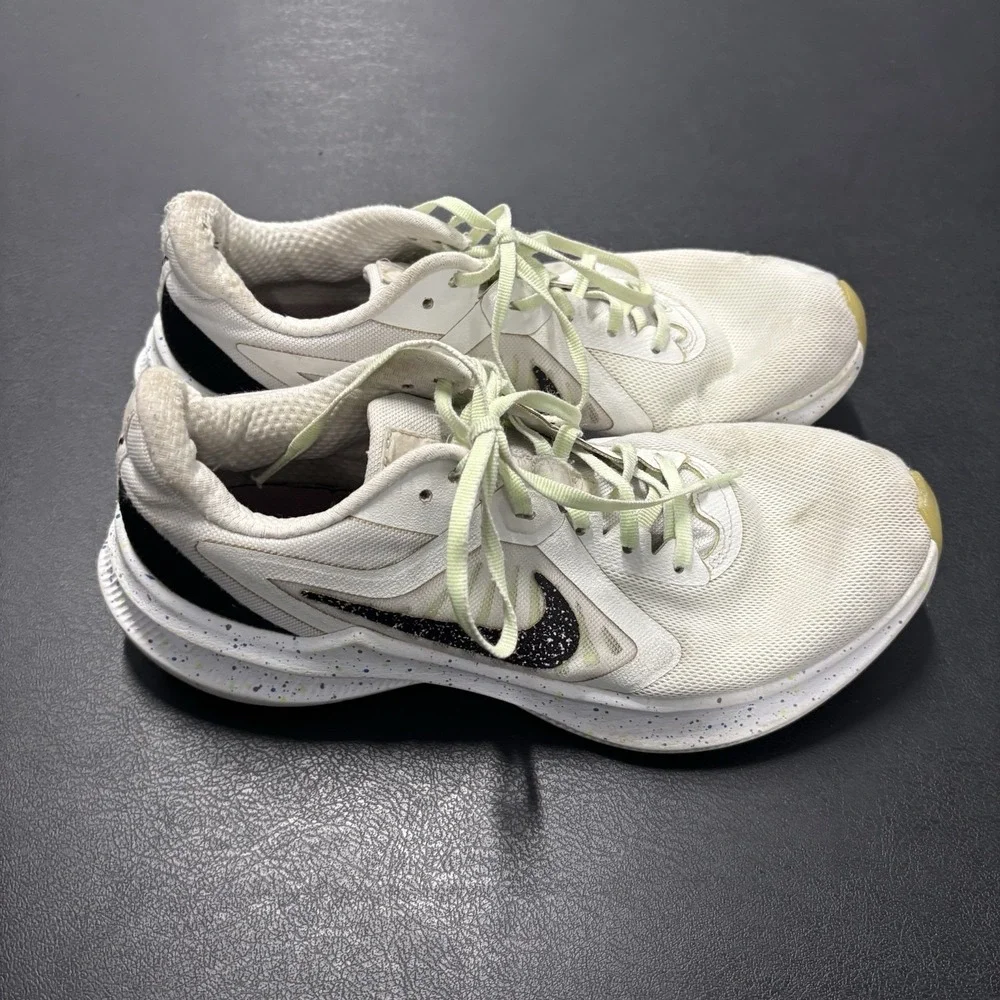 Nike Downshifter Women's‎ Summit White Ghost Light Green Running Sneakers US 9